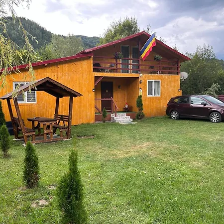 Lucia Lodge
